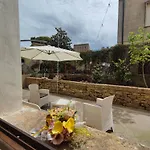 La Casina Nel Borgo Βολτέρρα