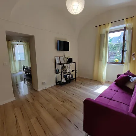 La Casina Nel Borgo Βολτέρρα