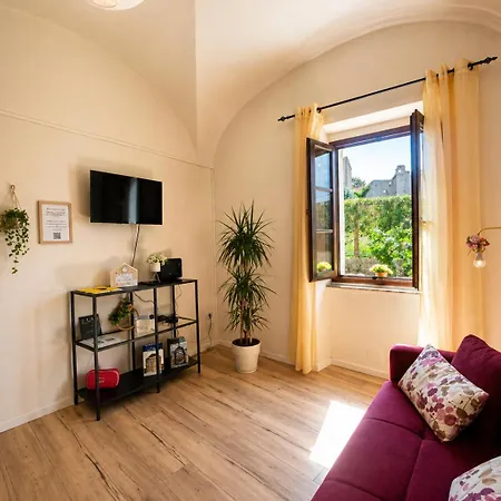 La Casina Nel Borgo Appartement *